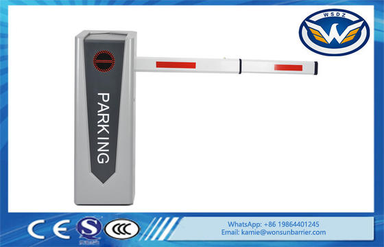 Porte barrière de véhicule en tôle laminée à froid de 2 mm durable pour alimentation électrique 220 V et environnements à température extrême