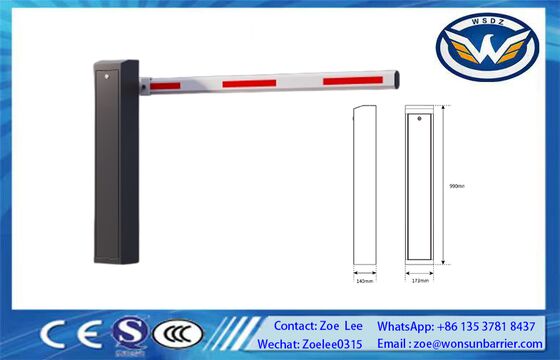 Petite porte de stationnement qui économise de l'espace